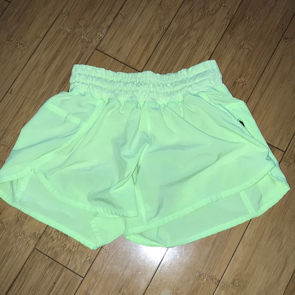 Lululemon tracker short V